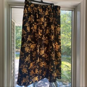 Black and yellow A-Line Skirt